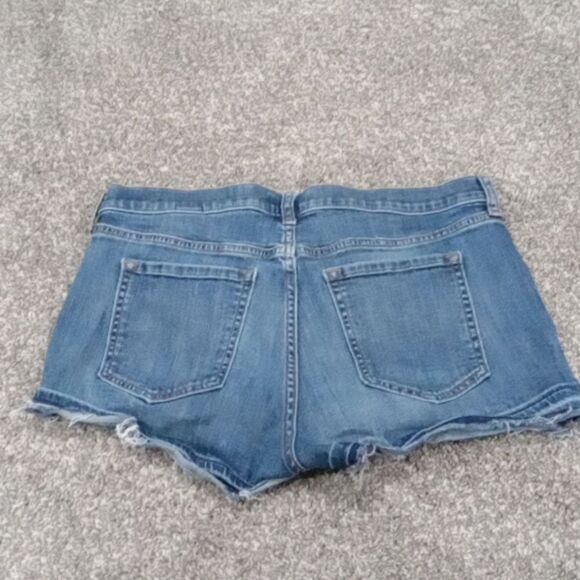 Banana Republic 5 pocket Medium Blue jean shorts with raw hem size 6 - Picture 2 of 2